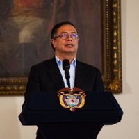 Petro alerta de que el conflicto armado en Colombia está camino de ser el nuevo Oriente Próximo
