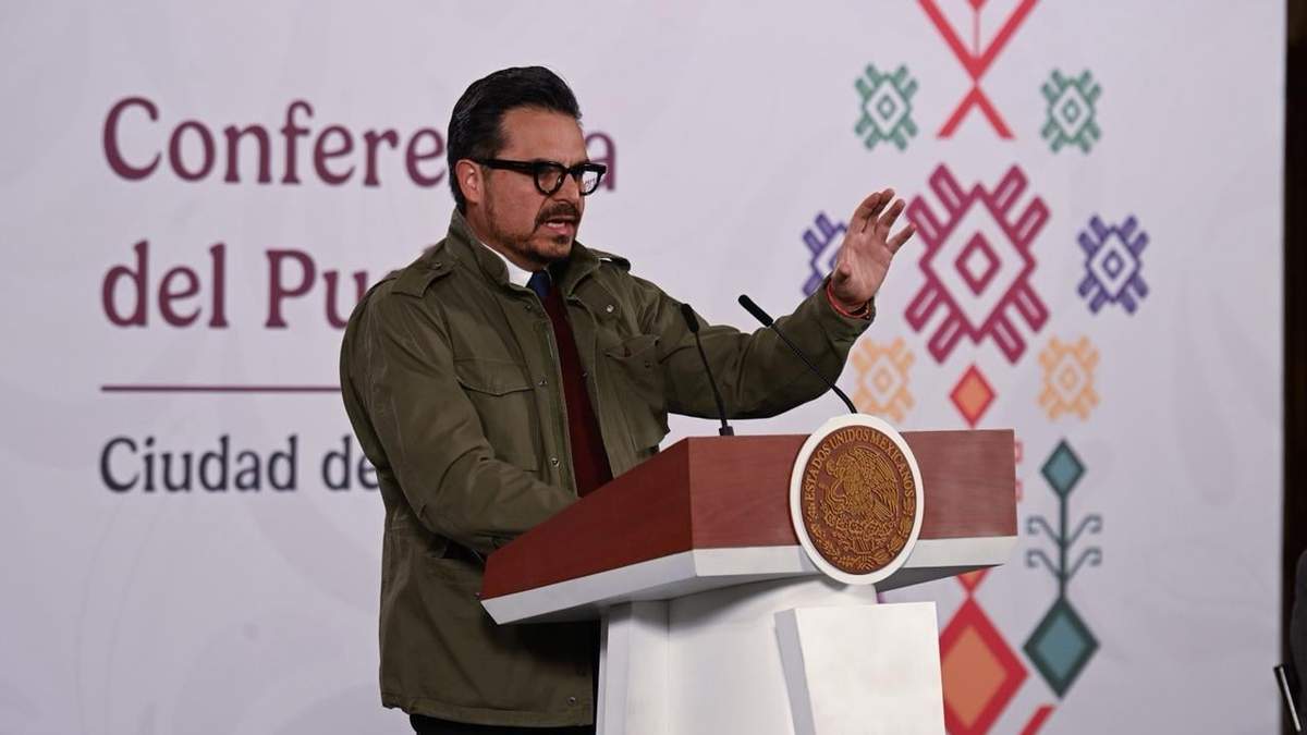 Zoé Robledo, titular del IMSS