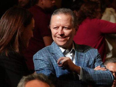 Horas después de presumir unidad, el Tribunal Electoral se divide por caso de Arturo Zaldívar