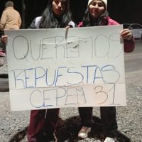 Comunidad educativa del CPEM 31 realiza corte en ruta 7 por calderas rotas y clases suspendidas