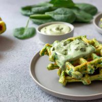 Waffles de espinaca: con 4 ingredientes y muy fácil, una receta tentadora, ideal para tu desayuno o almuerzo