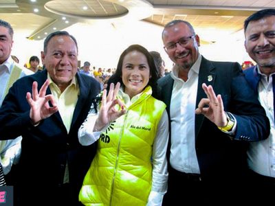 Del Moral encabeza aniversario del PRD y dice que será la primera gobernadora perredista en Edomex