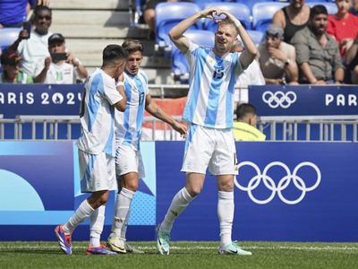 Argentina se reivindica con triunfo ante Irak en el futbol de París 2024