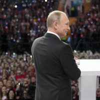 Vladimir Putin confirma que va por su reelección en 2018