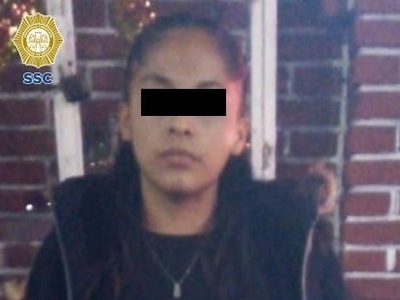 Militar mata a dos hombres que presuntamente subieron a asaltar a pasajeros de combi en Iztapalapa