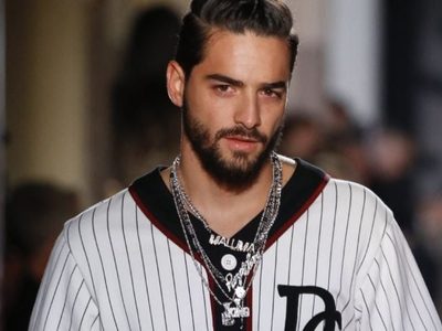 ¡Sin temor a nada! Maluma no pudo resistir y se dejó besar por una importante cantante. ¿Quién fue?