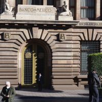 Banxico mantiene en 4.25% la tasa de interés interbancaria