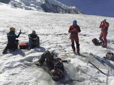 Hallan en la cumbre más alta de Perú la momia de un estadunidense que murió hace 22 años