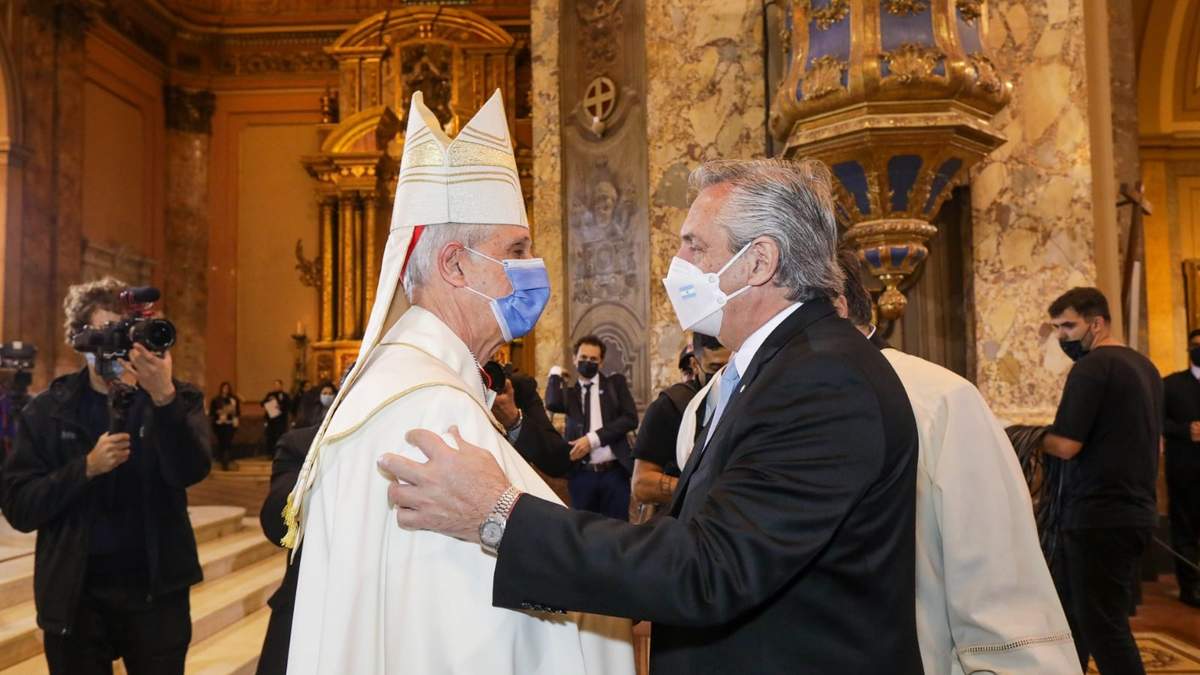El cardenal Mario Poli junto al presidente Alberto Fernández. Fuente: (Twitter)