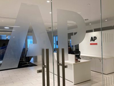 AP ofrece indemnizaciones por "despido voluntario" a 120 periodistas