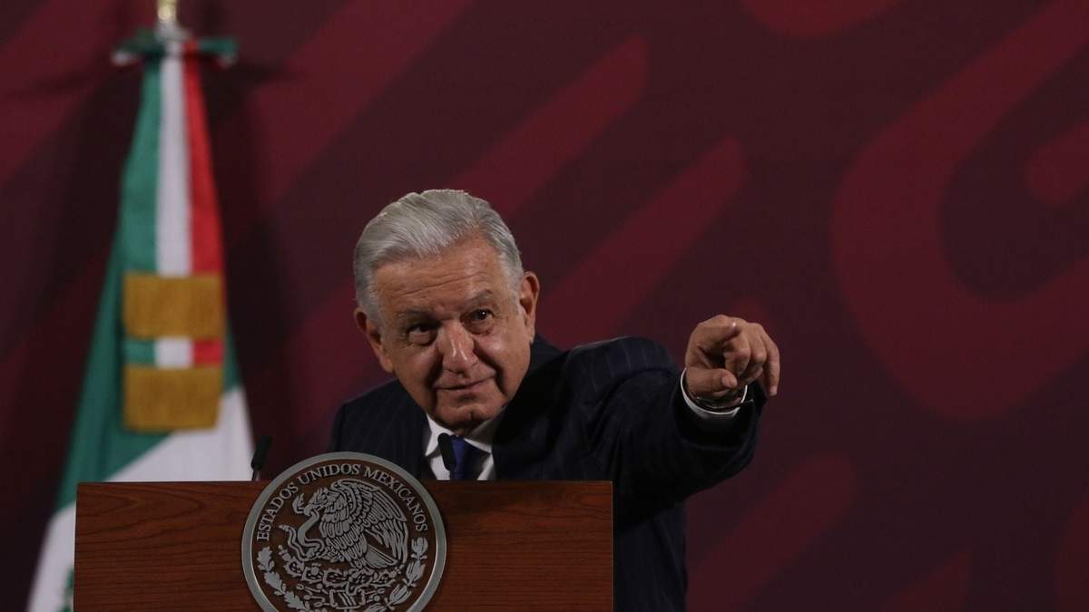 El presidente en su conferencia