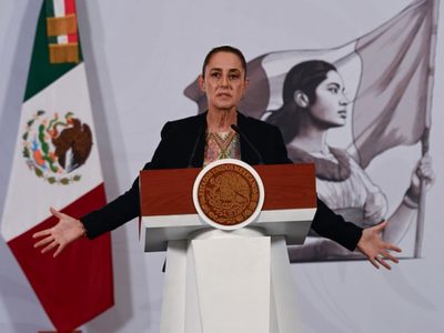 “Los libros de texto no son patrimonio de una persona”: Sheinbaum sobre salida de Marx Arriaga