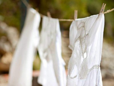 No uses cloro: el truco con 2 ingredientes para dejar tu ropa blanca como nueva y sin una sola mancha