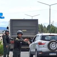La Gendarmería desalojó a los trabajadores que realizaban un corte en la ruta 40