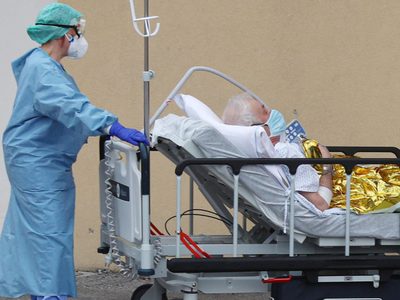 Se registró el primer fallecimiento del mundo por reinfección de coronavirus