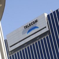El Enacom dice que Telecom debe ceder 6 millones de clientes para aprobar la compra de Telefónica