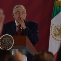 AMLO: sí hay "cuotas" en el Insabi; se va a resolver