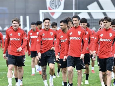 Tras pasar la escoba: los seis futbolistas que iniciaron las negociaciones con River para 2026