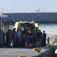 Grecia planea regularizar migrantes ante escasez de mano de obra