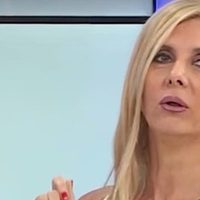 "Me daba miedo que me vean y..." Débora Plager revela la situación que atormenta su presente