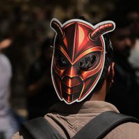 Surge el "Partido de las Cucarachas" en la India, popular entre los jóvenes