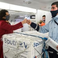 Carla Vizzotti viaja a Rusia para destrabar la llegada de dosis del componente dos de Sputnik V
