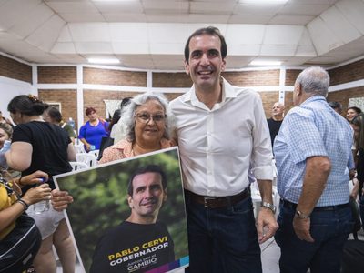 Pablo Cervi presentó su candidato a intendente de Centenario