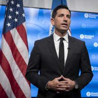 El secretario de Seguridad Nacional de EU "implora" a Trump que condene el asalto al Capitolio