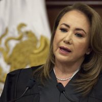 Acusan a la ministra Yasmín Esquivel de plagiar su tesis de licenciatura; ella dice que es falso
