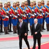 Mongolia ignora orden internacional de arresto contra Putin y lo recibe con alfombra roja