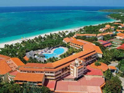 Duro golpe de Trump a Cuba: los estadounidenses no podrán alojarse en los hoteles cubanos