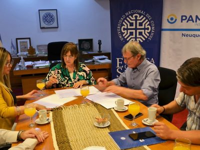 Crean un programa para acercar la universidad a los adultos mayores