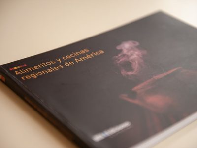 Distinguen a un libro del INTA sobre cocina regional