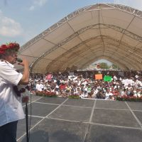 En el Día del Niño, AMLO ofrece programa de alimentos para embarazadas