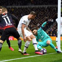 Dura derrota del Tottenham en Champions