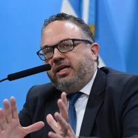 Kulfas confirmó que YPF creará YPF Litio