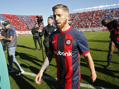 ¿Cómo fue el debut de Iker Muniain en San Lorenzo? Derrota ante un Vélez que se burló de su estreno
