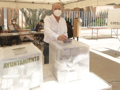 "Que no se le ocurra a ese cabrón volver a hacer fraude", lanzan a gobernador de SLP