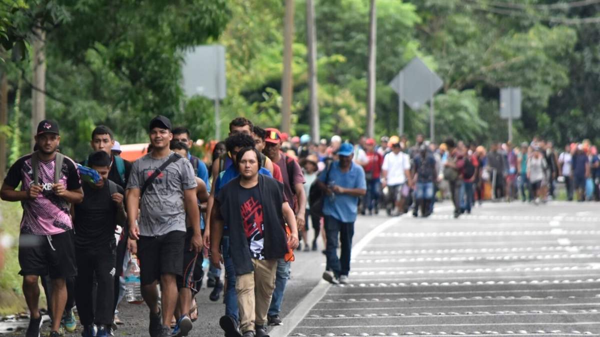 Migrantes que buscan llegar a EU