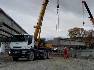 Última etapa de la construcción del puente del Curi Leuvú
