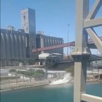 Grupo México derrama 3 mil litros de ácido sulfúrico sobre el Mar de Cortés (Video)