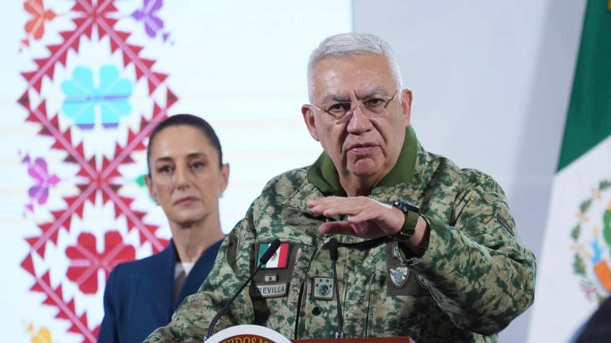 El titular de la Sedena