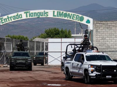 Tianguis Limonero cierra oficinas por amenazas; exigen fin a la extorsión