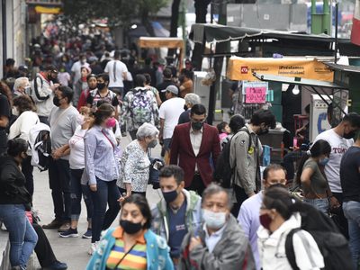 Alzheimer se puede padecer desde los 35 años: IMSS