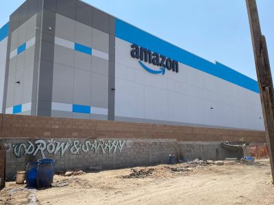 Amazon responde a las críticas por el almacén construido en una barriada de Tijuana