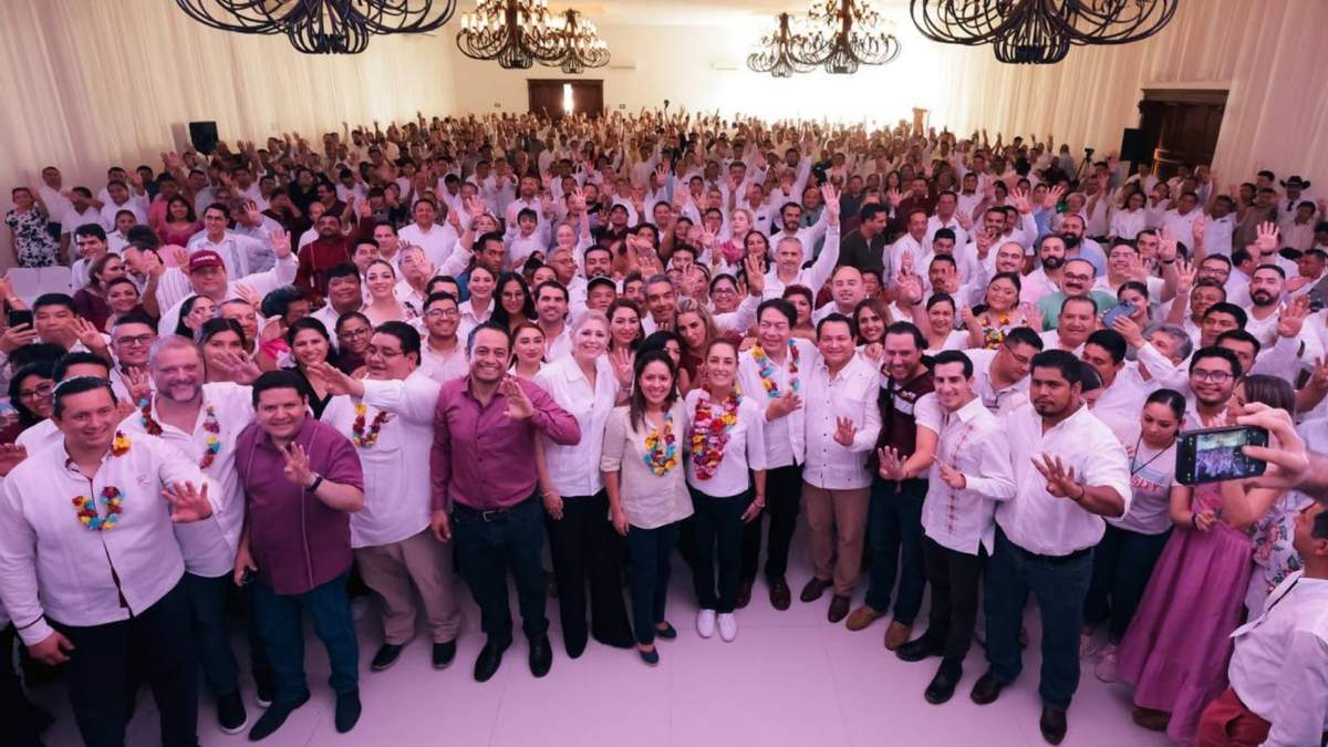 En Valladolid, Yucatán con dirigentes del partido Morena, el PT y Partido Verde