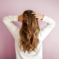 Como Rapunzel: la mascarilla natural con 3 ingredientes que tenés en casa, para que tu cabello crezca sin parar