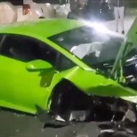 Huye tras destrozar su Lamborghini en Polanco