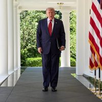 Trump afirma que Rusia y Ucrania accedieron a su petición de alto el fuego por tres días