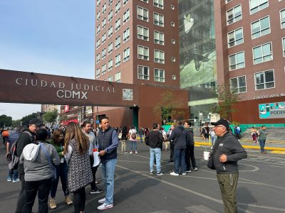 Grupo de sujetos intenta reventar paro de trabajadores en Ciudad Judicial de la CDMX (Videos)